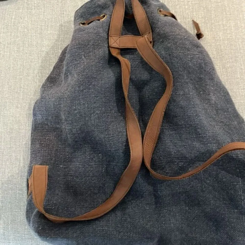 Roost drawstring backpack